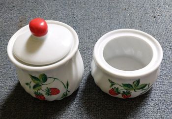 2 petits récipients