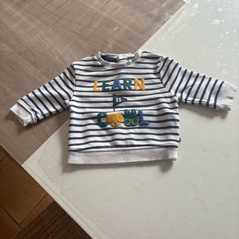 Pull taille 3 mois (59 cm)