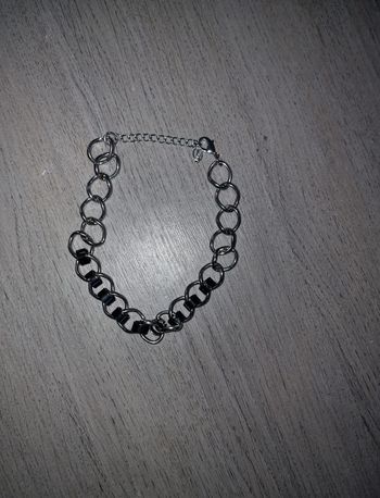 Collier a maillons noir et argente