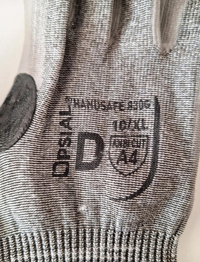 Gants anti coupures couleur grise - photo numéro 3