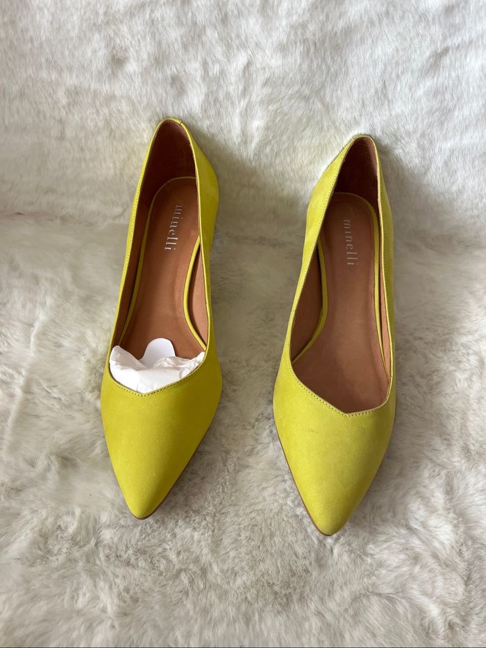 Escarpins vert anis en cuir Minelli pointure 38, talons 5 cm - photo numéro 5