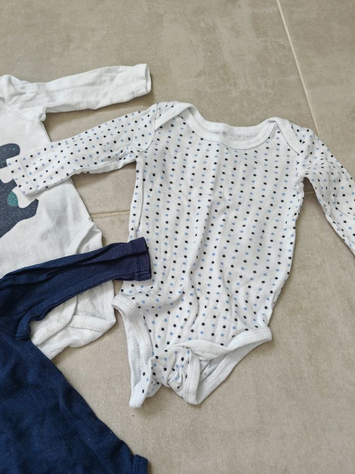 Lot de 5 bodies hiver 3 mois garçon - photo numéro 4