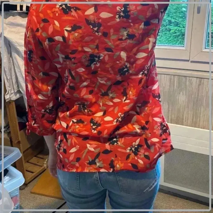 Magnifique  blouse fleurie taille  42 - photo numéro 2