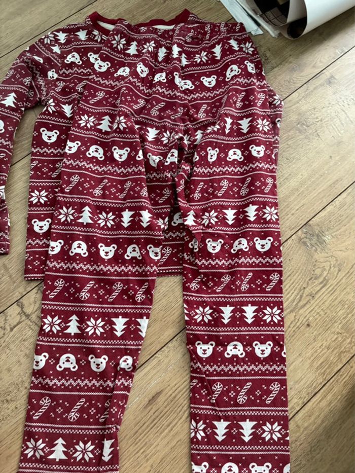 Pyjama fin Noël 7-8 ans - photo numéro 4