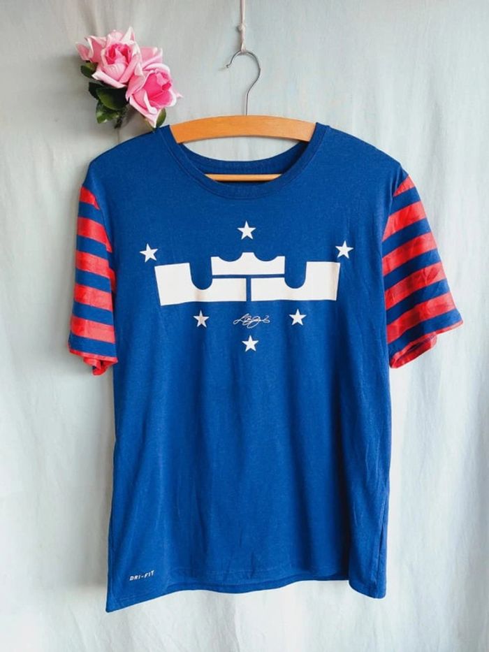 Tee-shirts Nike Coupe Athlétique Dri fit LeBron James LJ Crown BasketBall Taille L