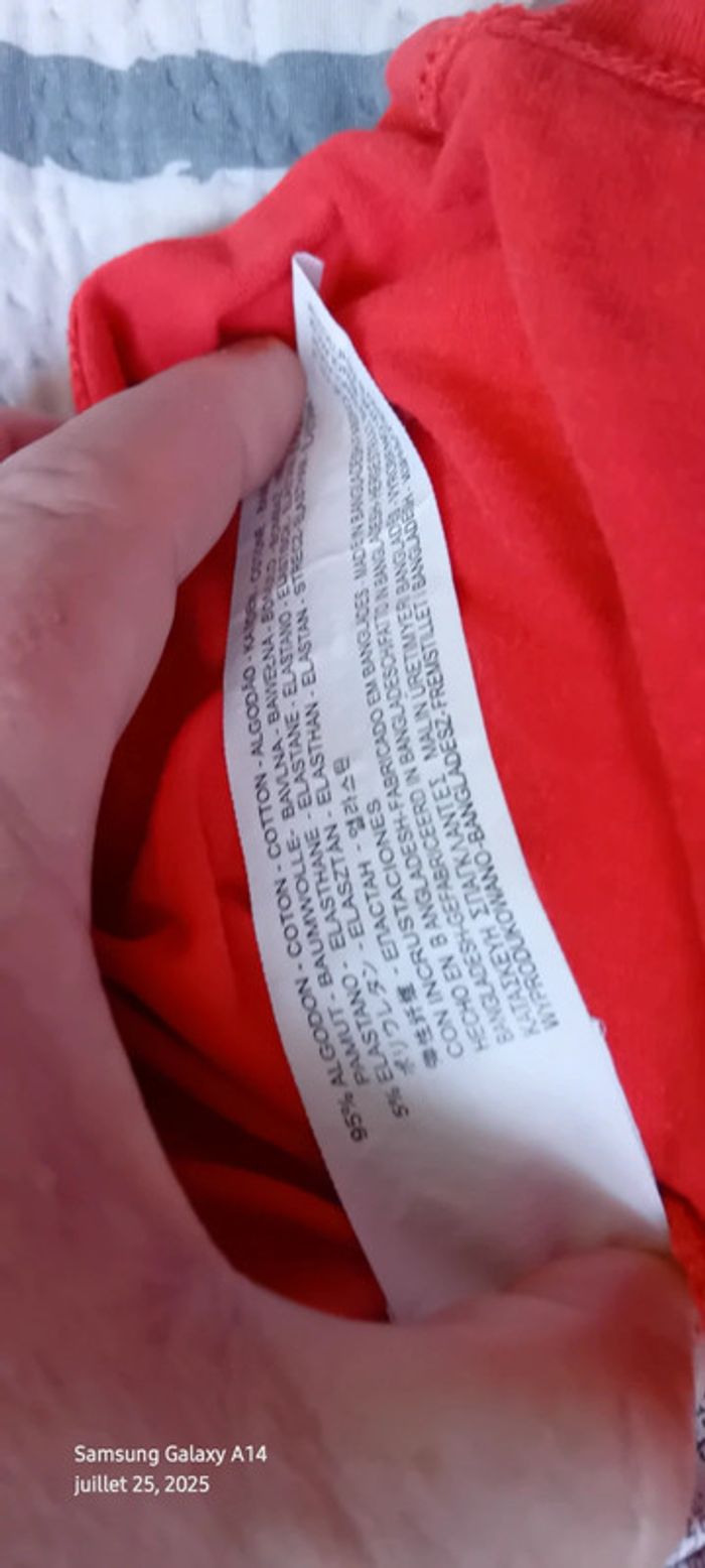 Tee-shirt col V manches courtes moulant rouge orange femme M zara TRF - photo numéro 15