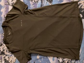 Tee shirt de sport taille XS - Asos