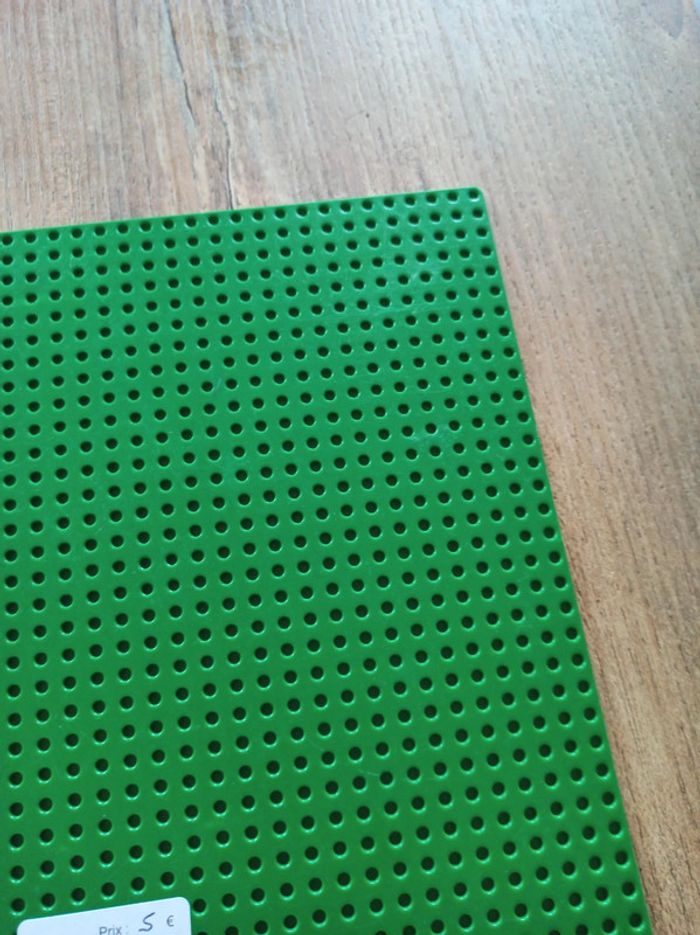 Plaque verte Lego - photo numéro 3