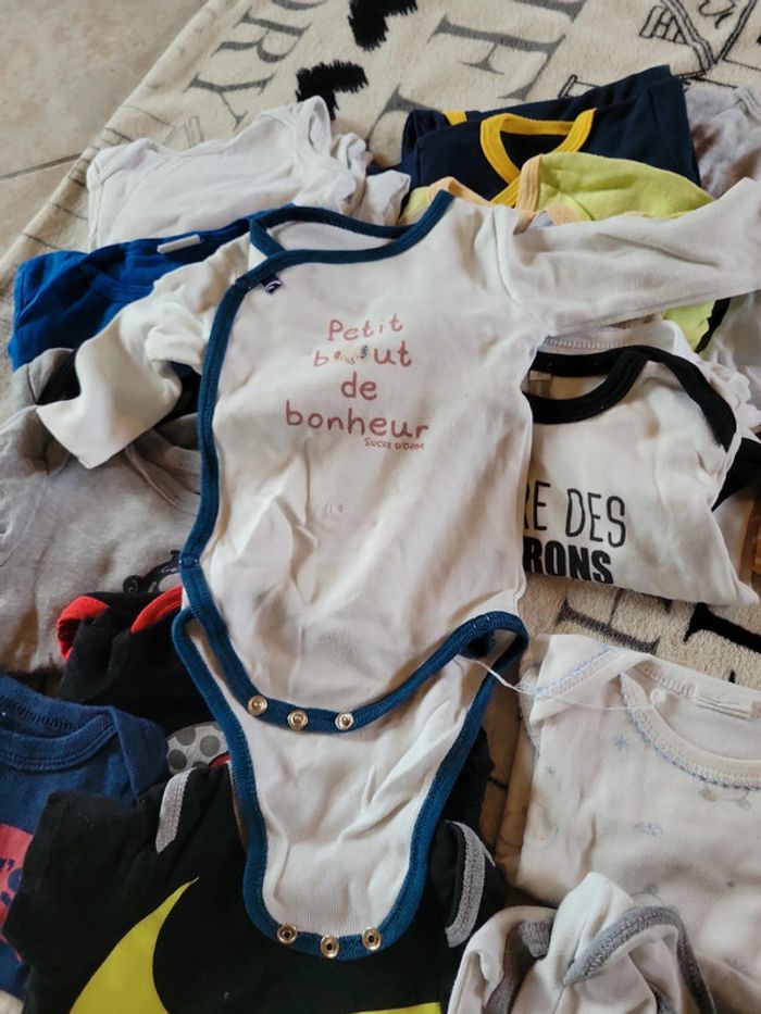 Lot de bodies 6 mois manches courtes et longues - photo numéro 5