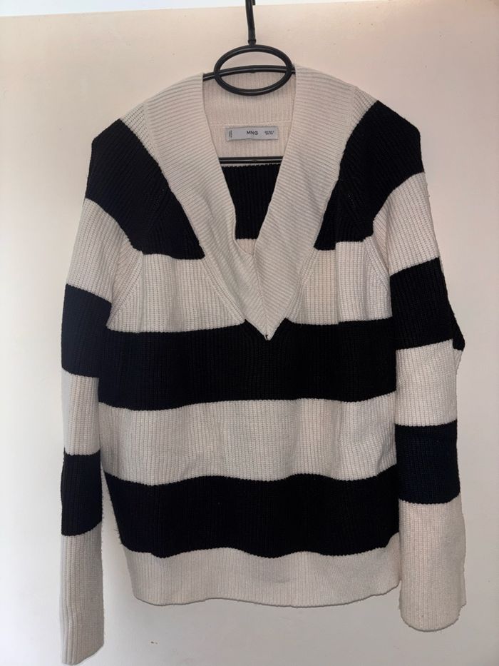 Pull rayé noir et blanc Mango