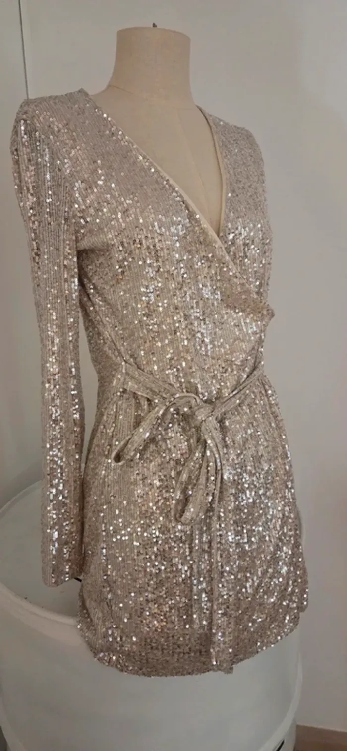 Robe à paillettes Stradivarius Taille S – Très bon état - photo numéro 8