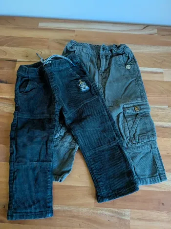 Lot 2 pantalons velours 24 mois