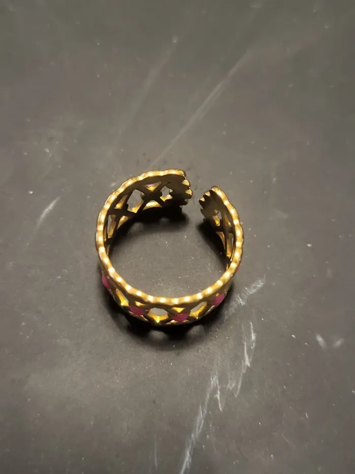 Bague acier inoxydable doré croisillons points roses - photo numéro 2