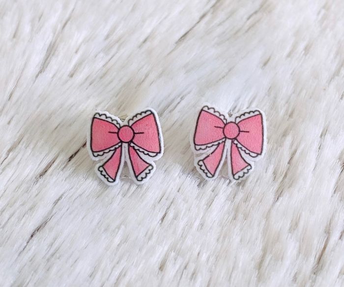 Boucles d’oreilles Fait Main Noeud Rose Dentelle