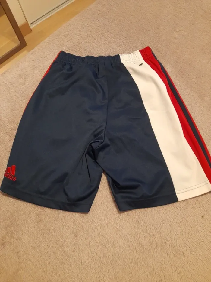 Short taille S Adidas - photo numéro 2