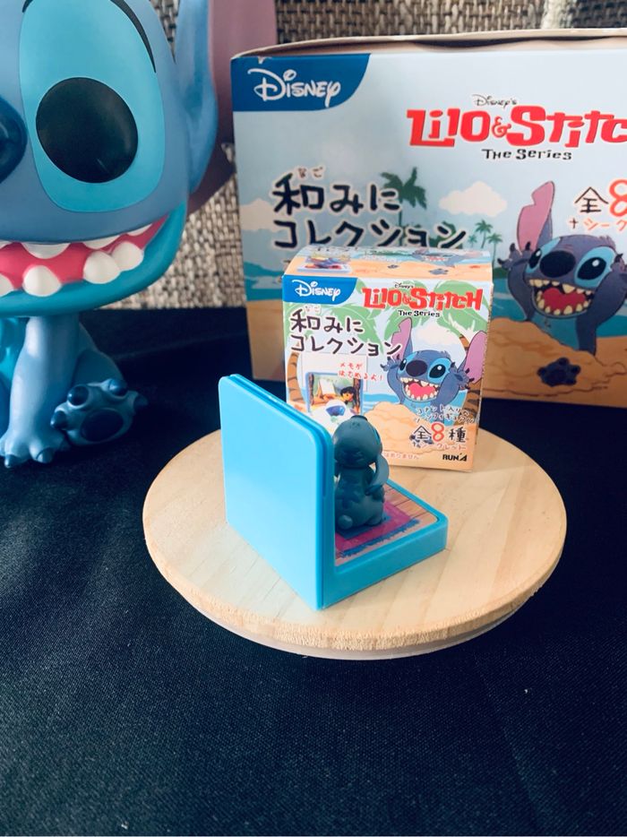 Figurine Stitch - Collection avec décor (7 sur 9) - photo numéro 2