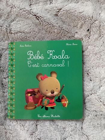 Livre bébé Koala C'est carnaval!