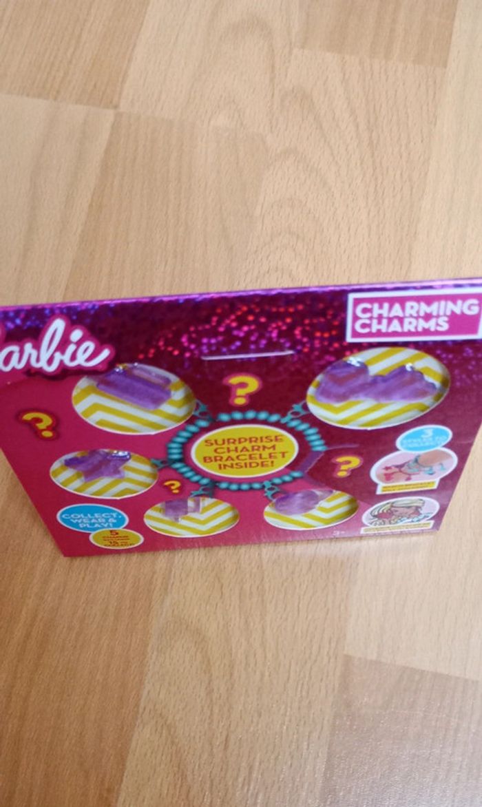 Bracelet et charms Barbie Neuf - photo numéro 3