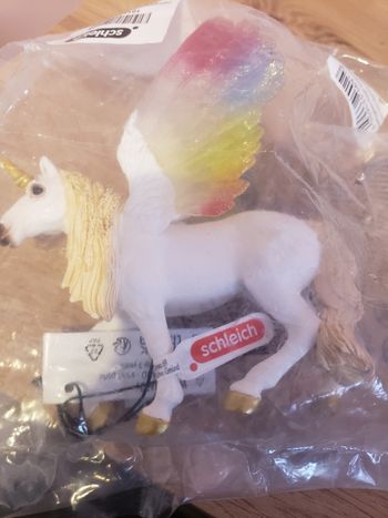 Schleich - licorne ailée arc-en-ciel- neuf