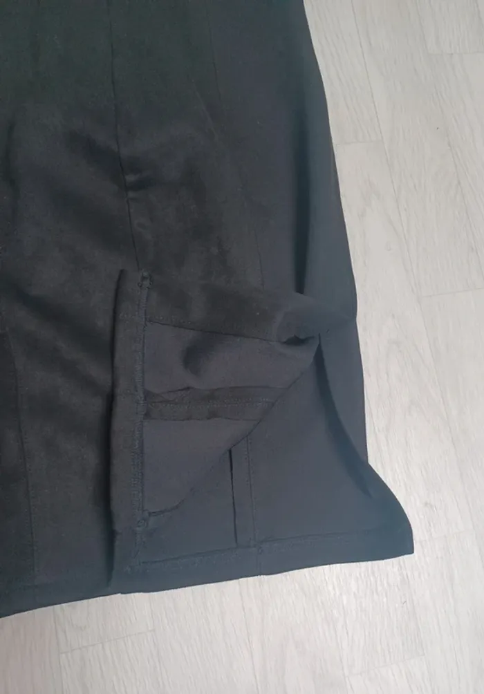 Jupe mi longue noir effet velour - photo numéro 3