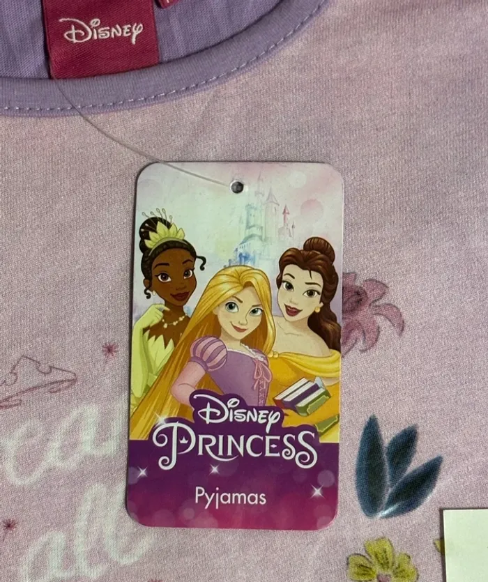 Pyjama 2 pièces Princesses taille 8 ans Disney - photo numéro 3