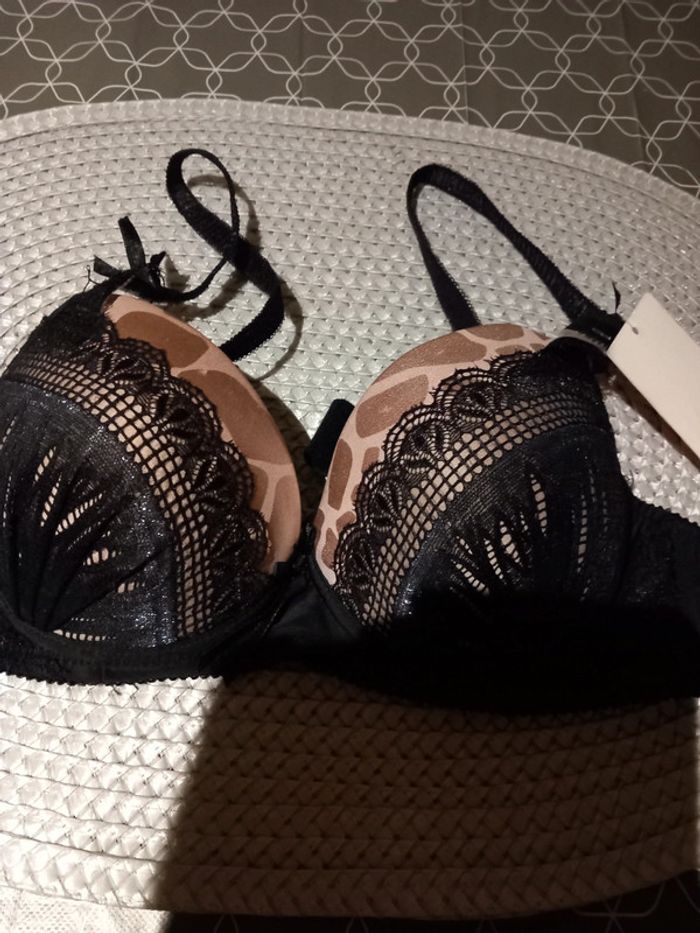 🥰 Soutien gorge taille 95b AMC