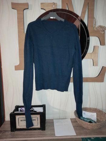 Pull bleu