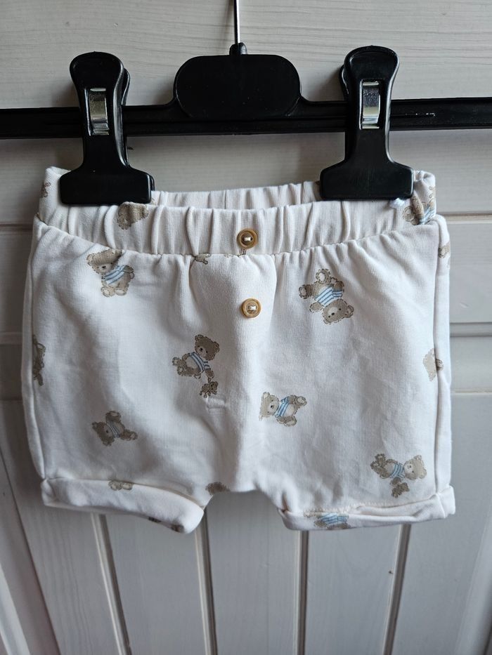 Ensemble H&M Body Manches Courtes & Short Bébé (Taille 56) – Ourson - photo numéro 2