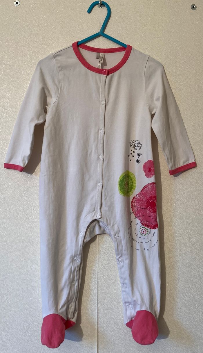 pyjama grenouillère légère imprimé fleurs taille 18 mois - photo numéro 1