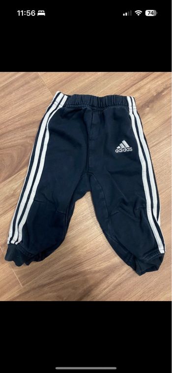 Jogging adidas