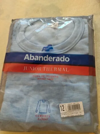 Maillot de corps chaud garçon 12 ans. Neuf