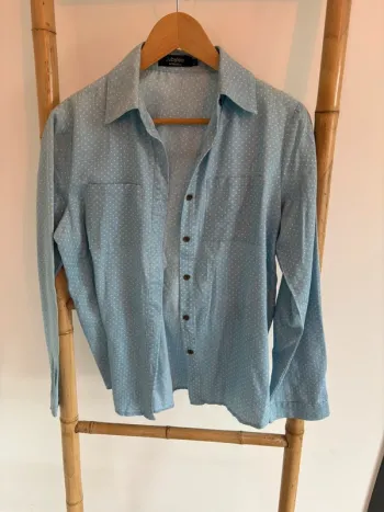 Chemise bleue poids blancs