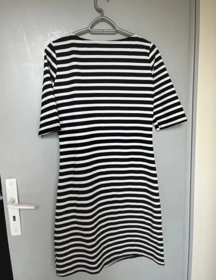 Robe à rayures - photo numéro 4
