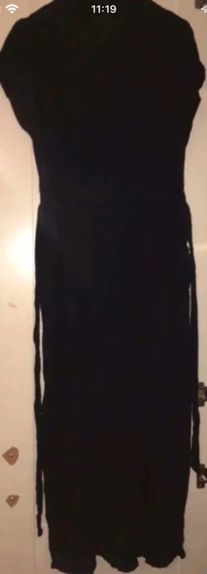 Combinaisons femmes pantalon noire avec ceinture et bouton taille 40 - photo numéro 3