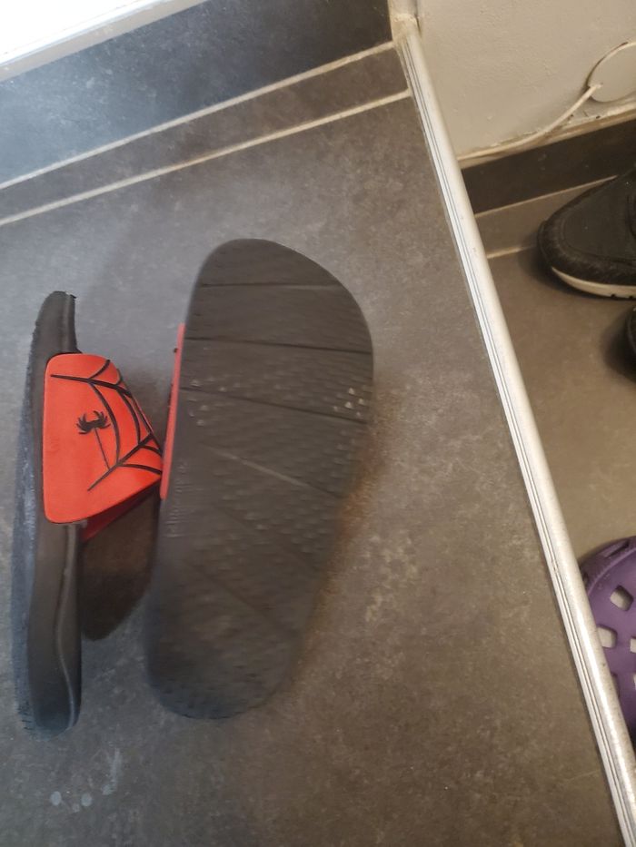 Claquette spiderman 29 30 - photo numéro 2