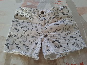 short blanc imprimé tao 7 ans