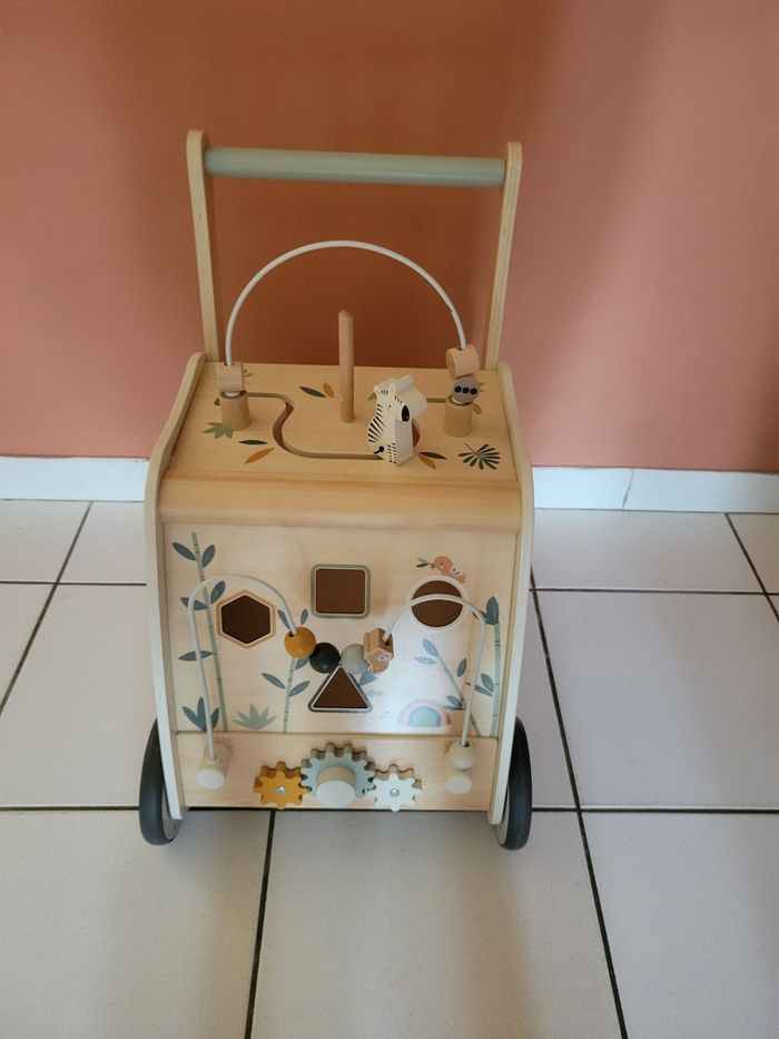 Chariot de marche en bois - photo numéro 2