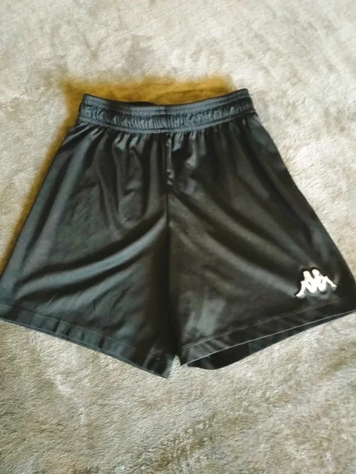 Short Kappa taille 8 ans