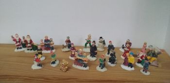 petites figurines vintage village de Noël