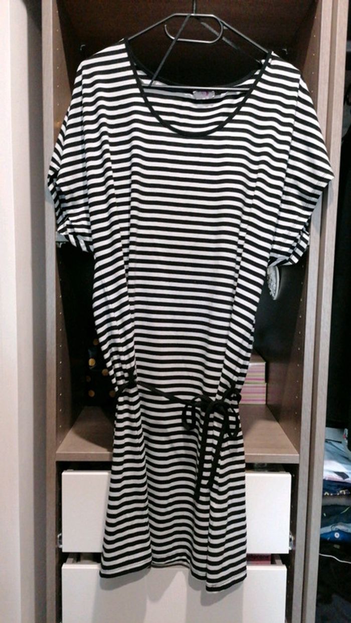 Robe maternité manches courtes