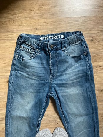 Jean taille 12 ans excellent état