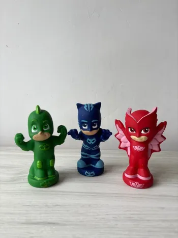 3 figurines pyjamasques