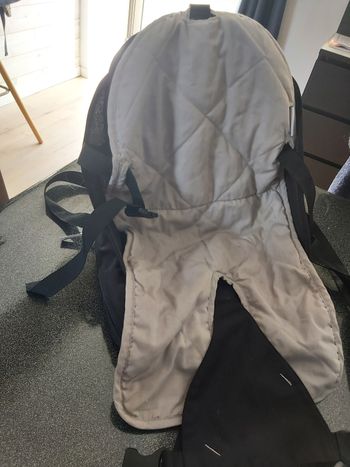 Siège de table gonflable beaba