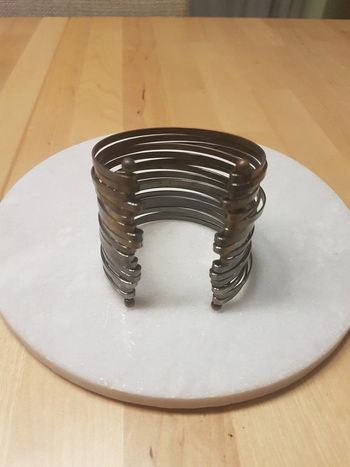 Bracelet manchette métal gris anthracite Naf Naf