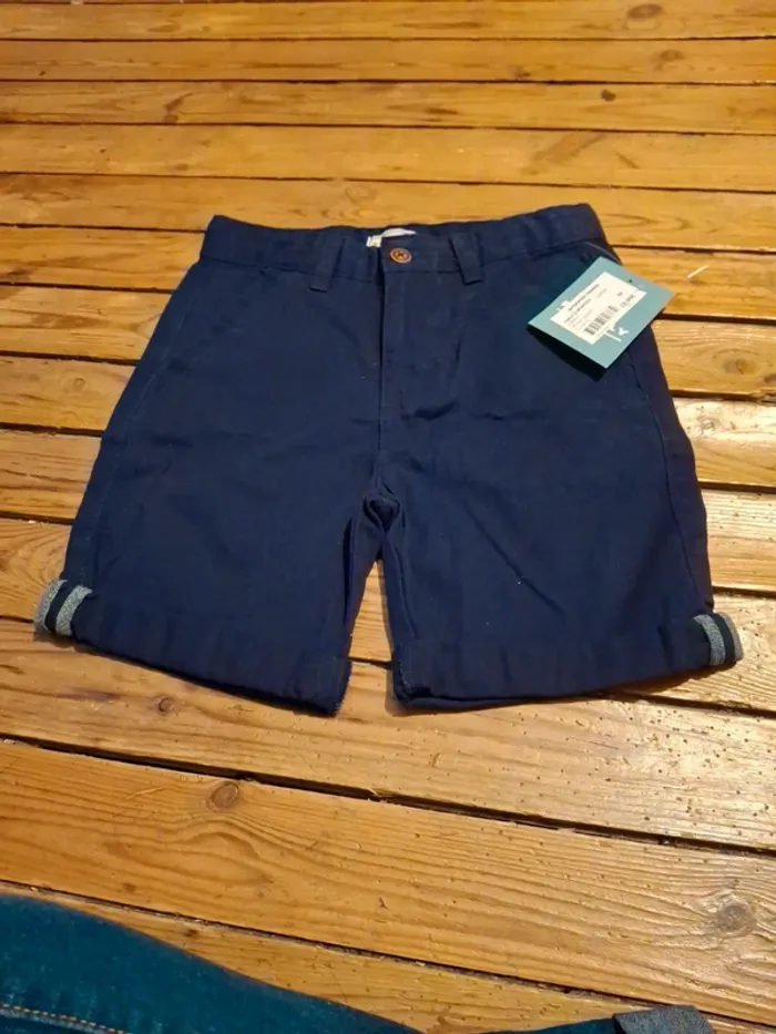 Short taille 8 ans