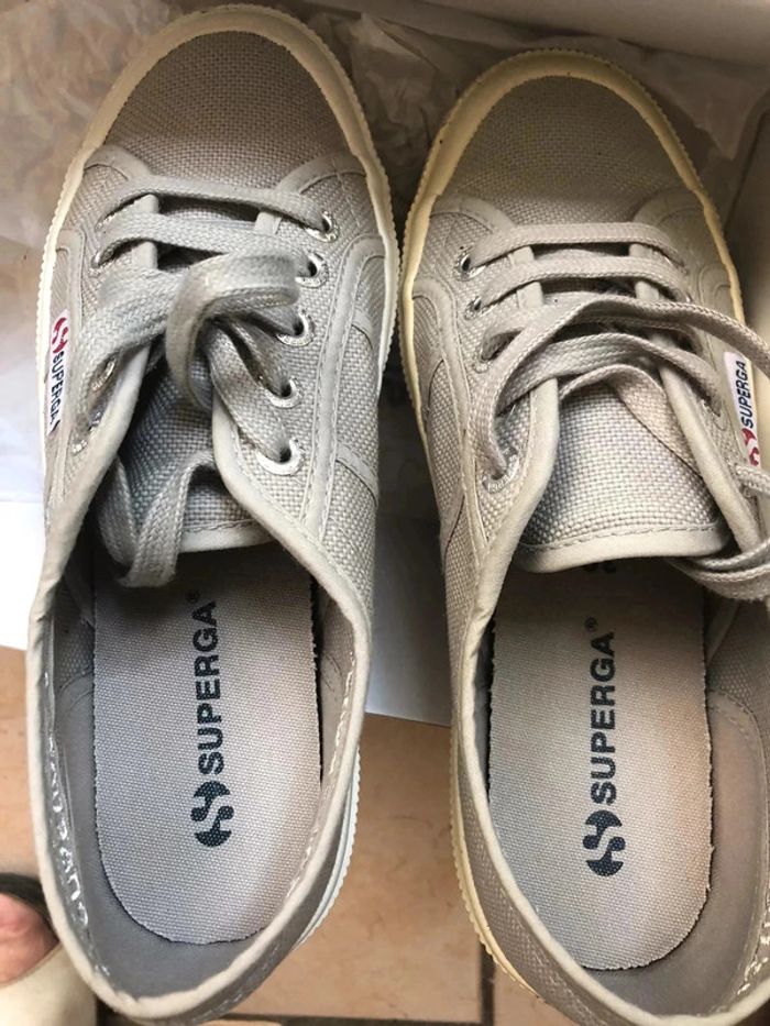Baskets grises Superga 36