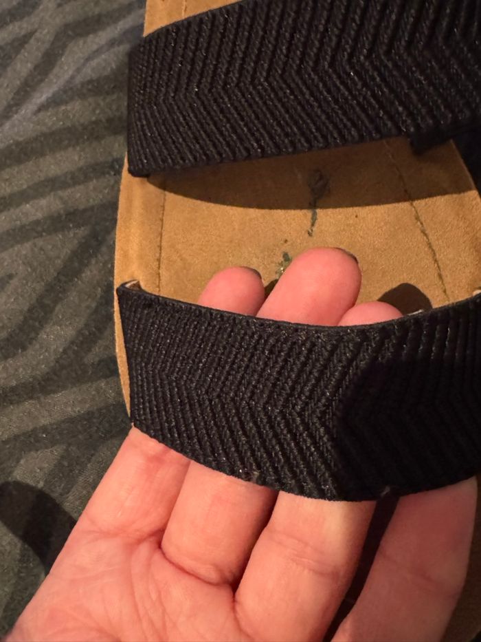 Paire de claquette noir - photo numéro 3