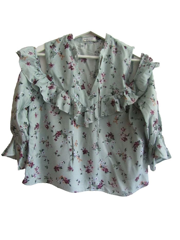 tunique blouse fraiche épaules dénudées marque Bershka - photo numéro 2