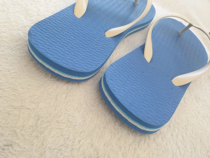 Paire de tongs bleues 38/39 - photo numéro 4