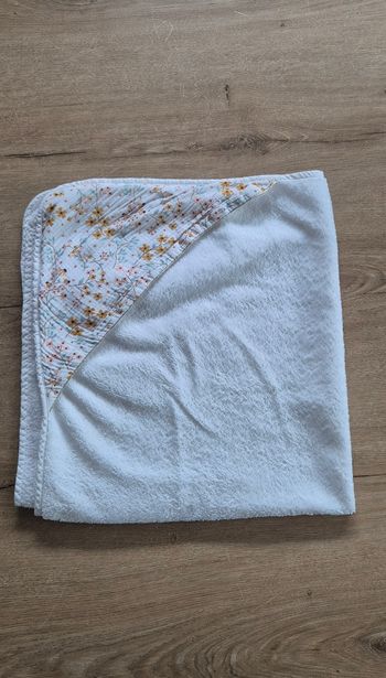 Cape de bain Les Juliette neuve 🌸